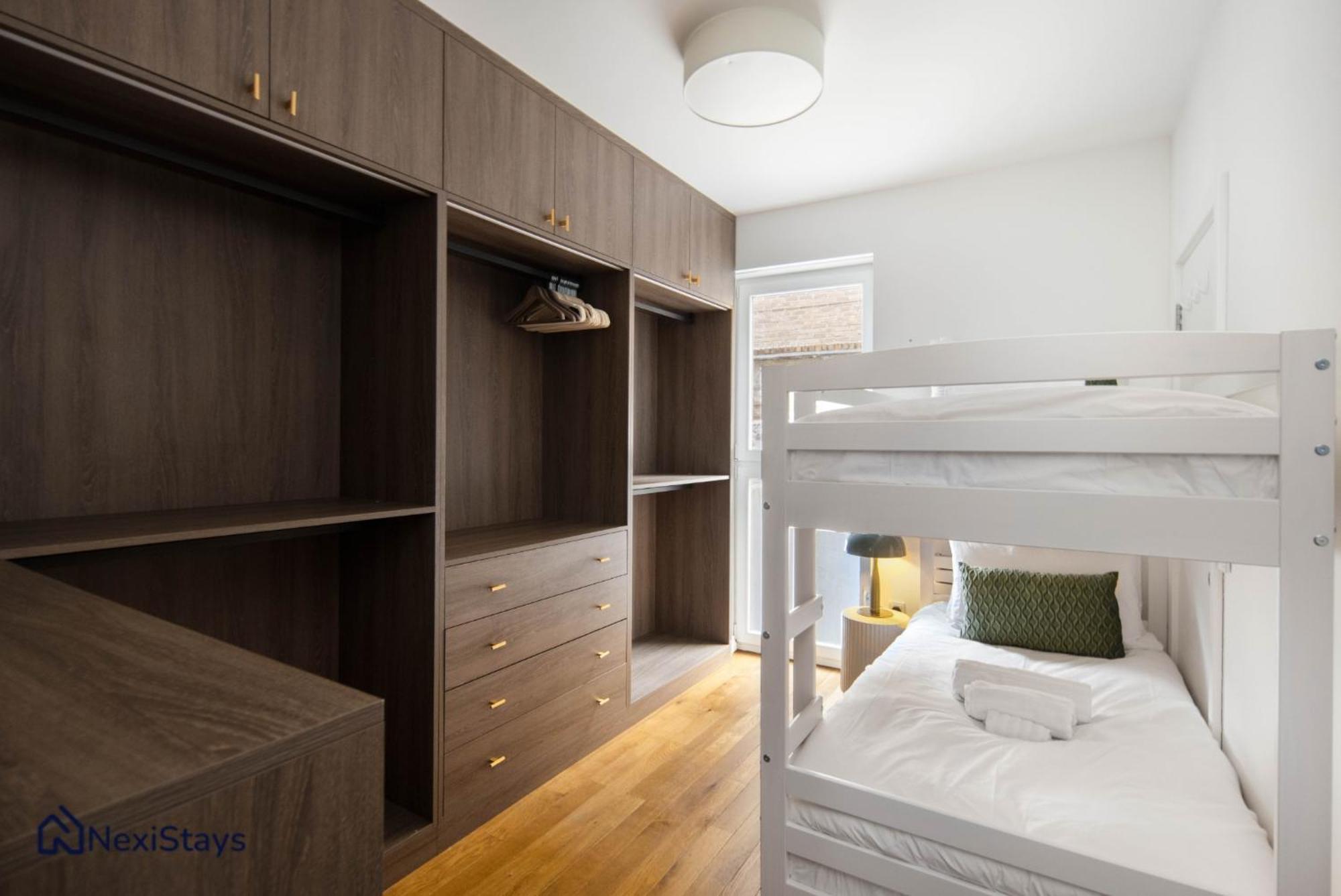 1 Min Walk To Euston Station, Modern Townhouse Apartment ลอนดอน ภายนอก รูปภาพ